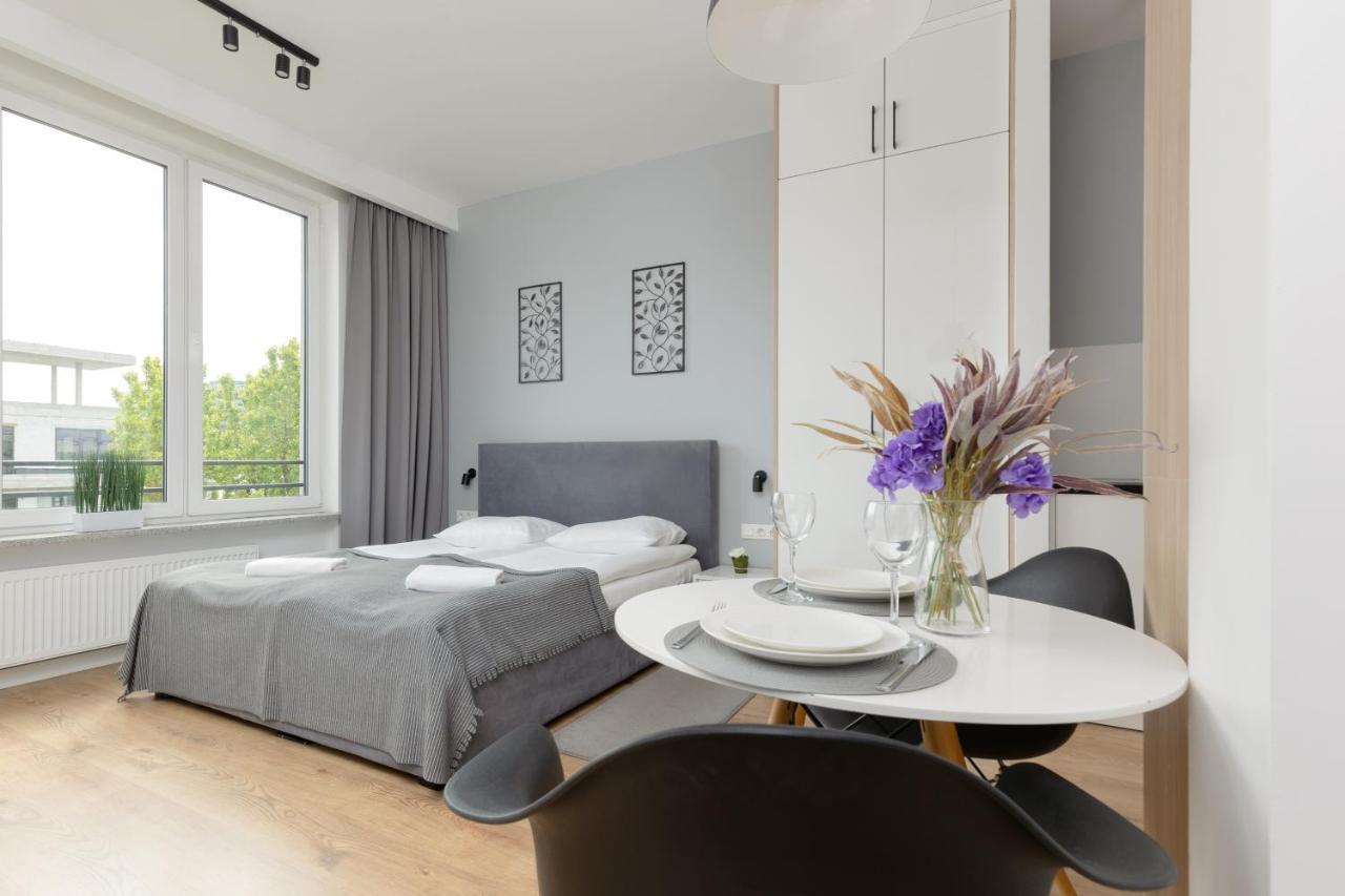Wola Pet-Friendly Apartments With Ac Slawinska By Noclegi Renters Warsaw Exterior photo