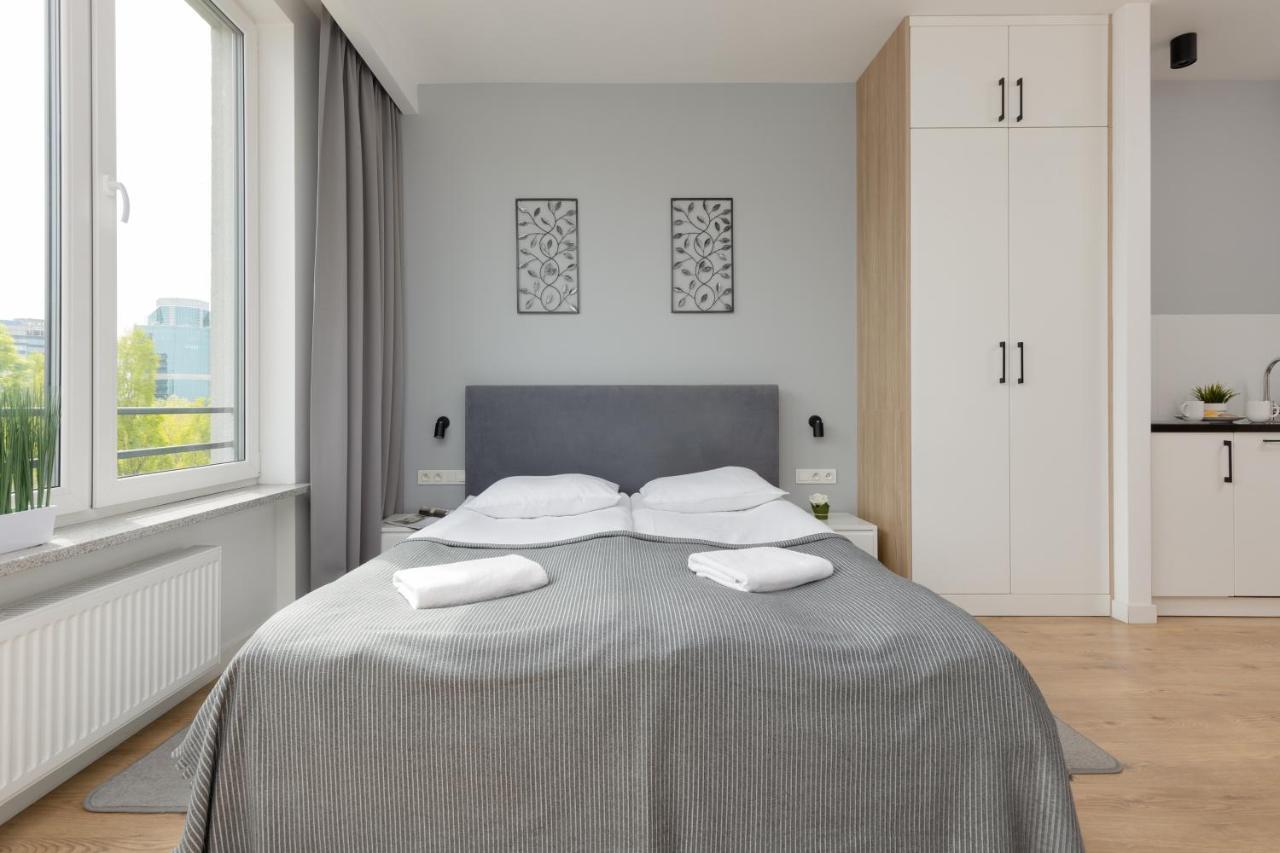 Wola Pet-Friendly Apartments With Ac Slawinska By Noclegi Renters Warsaw Exterior photo