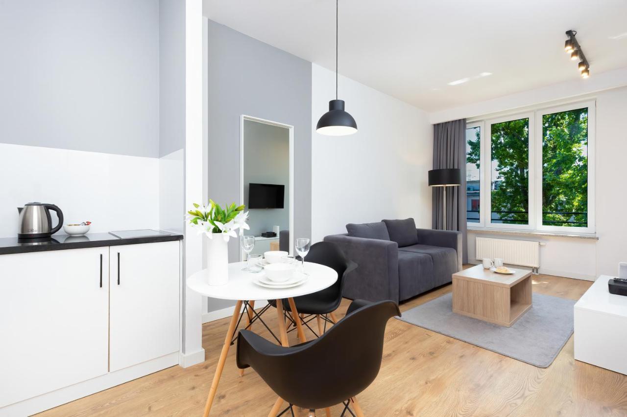 Wola Pet-Friendly Apartments With Ac Slawinska By Noclegi Renters Warsaw Exterior photo