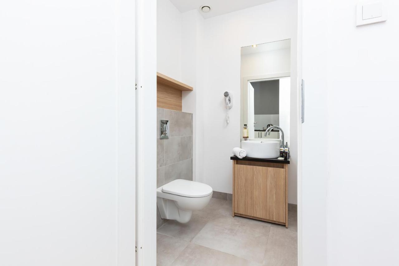 Wola Pet-Friendly Apartments With Ac Slawinska By Noclegi Renters Warsaw Exterior photo