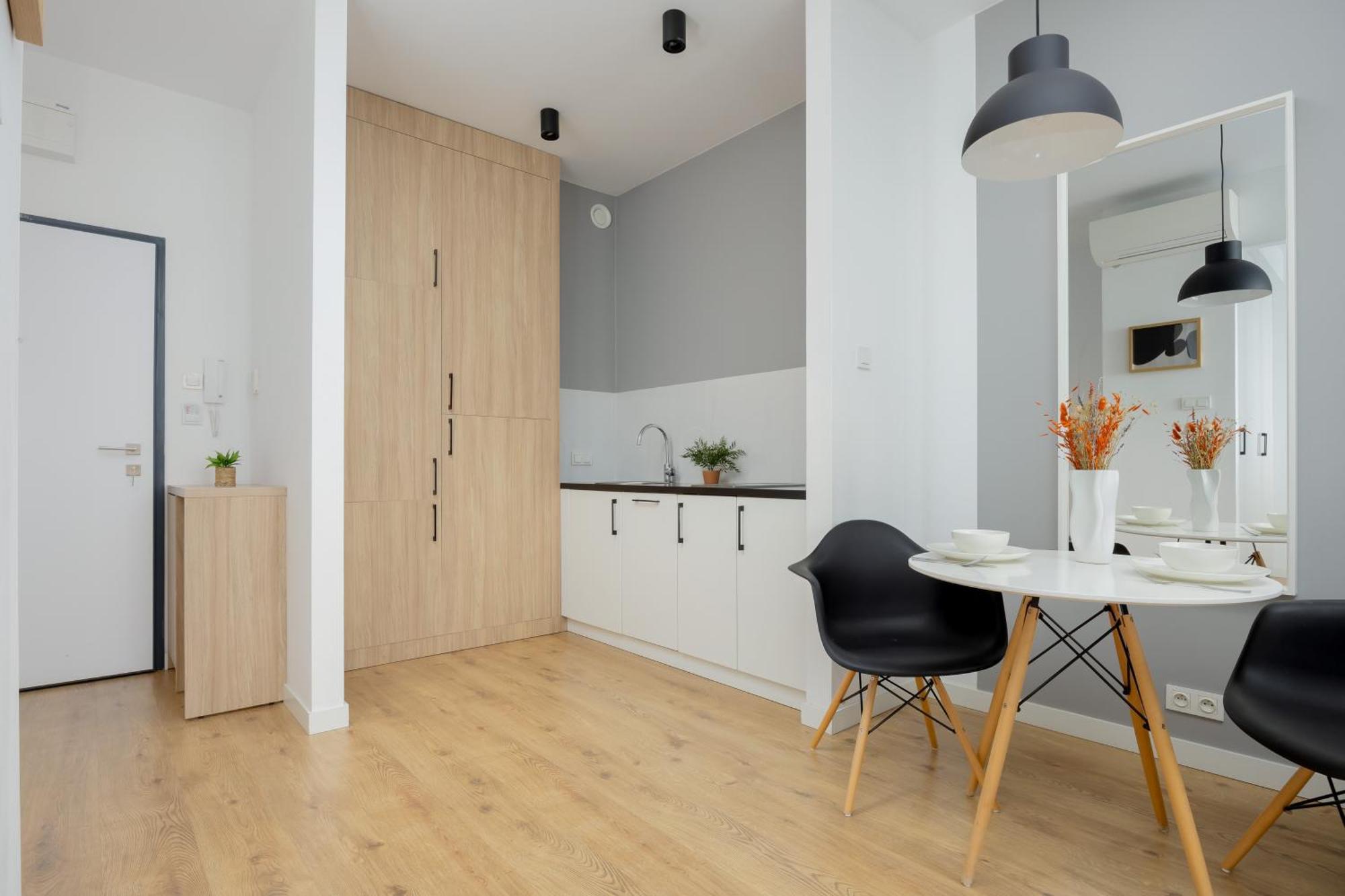 Wola Pet-Friendly Apartments With Ac Slawinska By Noclegi Renters Warsaw Exterior photo
